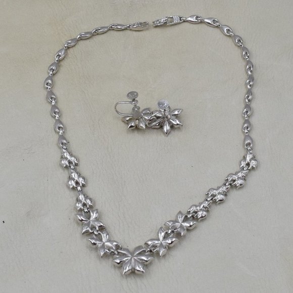 MCM Vintage BOGOFF Rhinestone & Silver Tone Necklace & Earring Set Parure - Picture 11 of 17